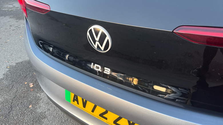 Volkswagen ID.3 150kW Family Pro Performance 58kWh 5dr Auto Electric Hatchback